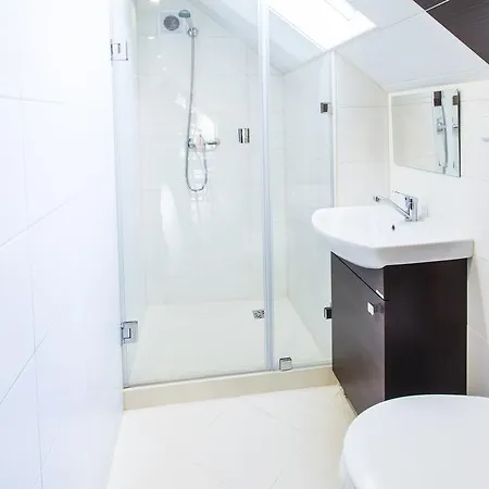 Bed & Breakfast U Bronka 3*